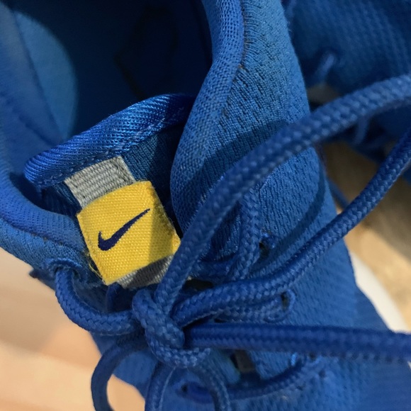 Nike Roshe One blue gently used - Picture 6 of 6